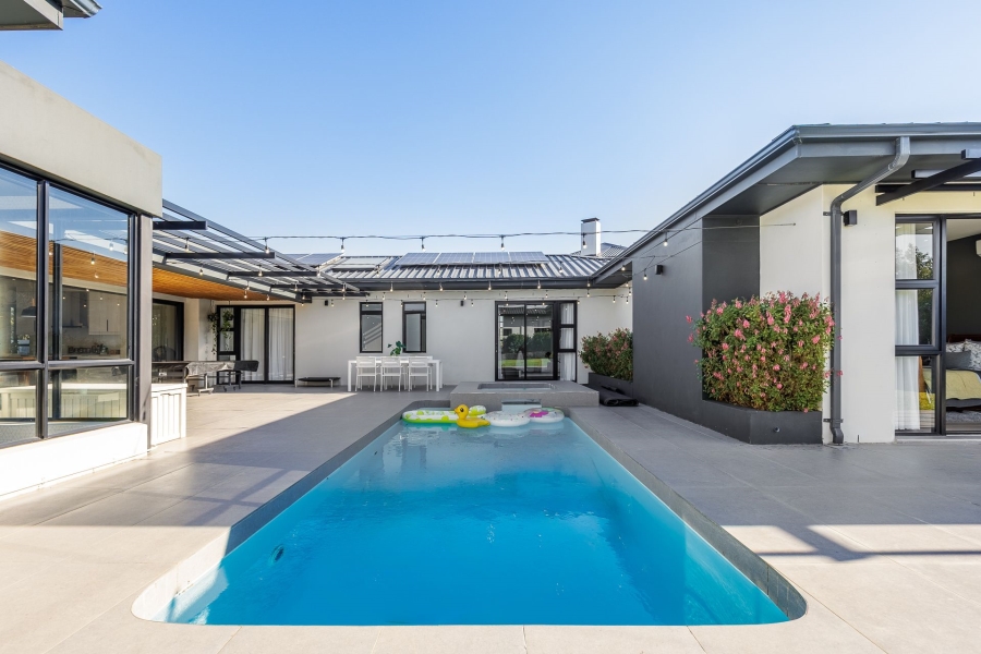 4 Bedroom Property for Sale in Clara Anna Fontein Western Cape